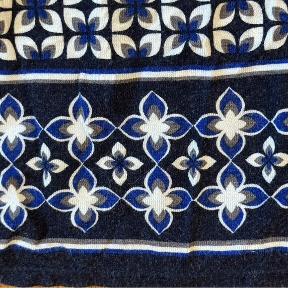 Max Studio Navy and White Skirt Women’s Size M - Picture 5 of 5